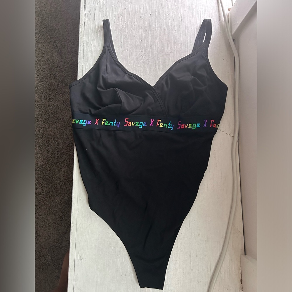 Savage x Fenty black bodysuit. Snap bottom closure. Rainbow logo size 3xl